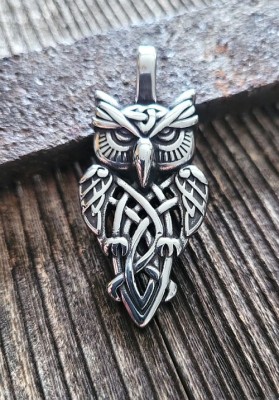 Stainless steel pendant Celtic owl