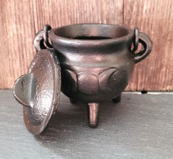 Incense burner small cast iron witch's cauldron Triple Moon