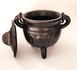 Incense burner small cast iron witch's cauldron Triple Moon